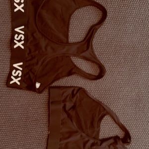 2 VS Sports bras Large